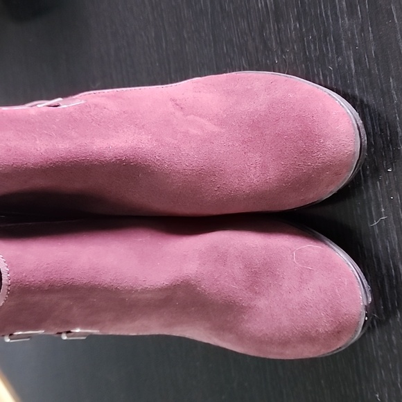 Clarks plum suede ankle boots - Picture 2 of 5